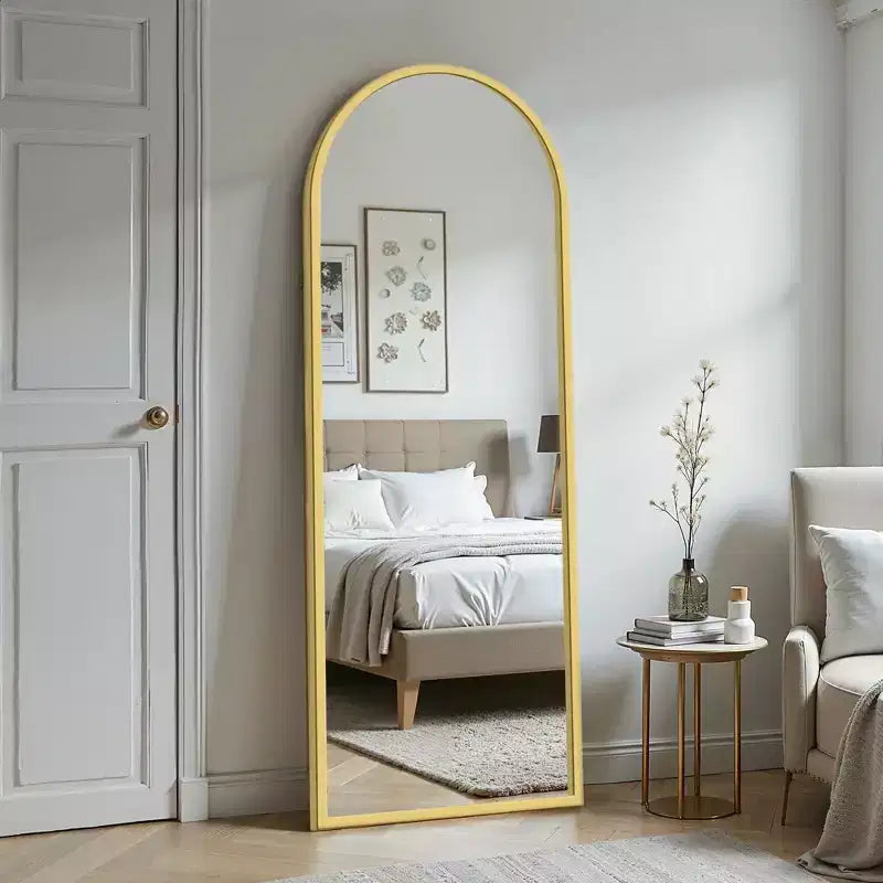 Specchio da terra a figura intera ad arco nero con supporto, 71 L x 32 A
