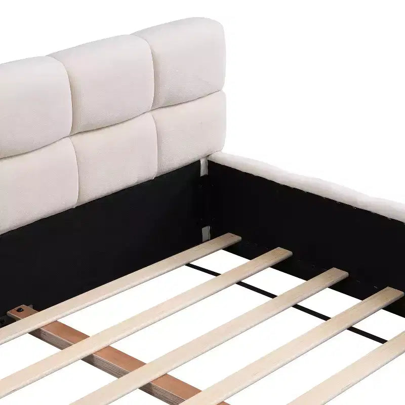 Letto imbottito in ciniglia con motivo a scacchiera