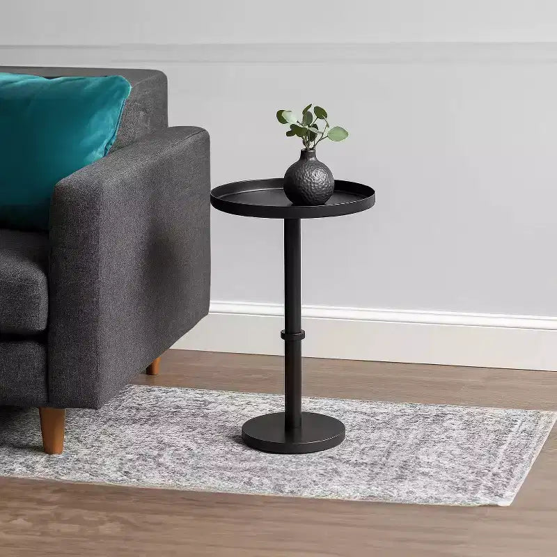 Tavolino Laterale 22" Vintage con Base a Colonna Elegante, Piano Rotondo a Vassoio, Nero Opaco